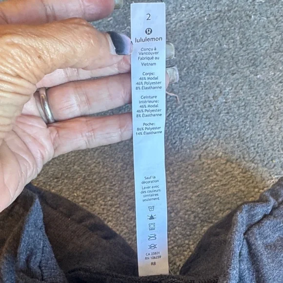 Lululemon Hello Sunday Short size 2 - Picture 7 of 7